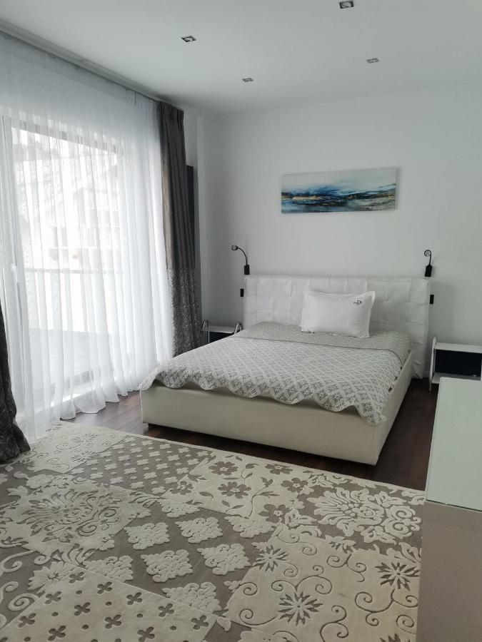 R&B Apartments Predeal Exterior foto